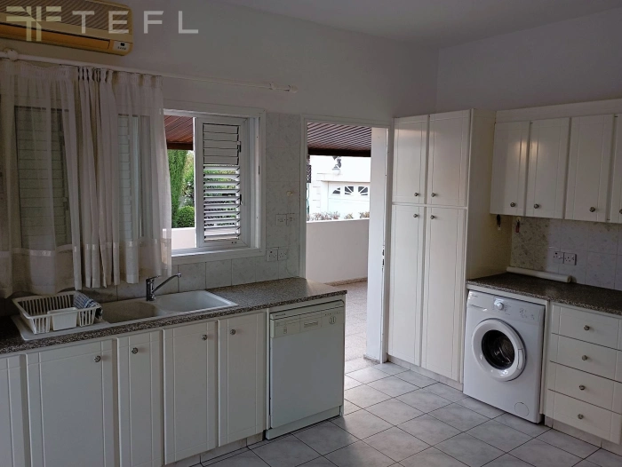 3-bedroom semi-detached to rent