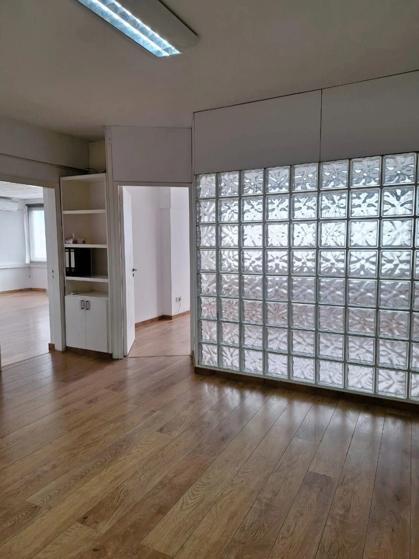 obj-1026 Office space of 140sq.m. in the heart of Limassol center Rent Commercial Property in Limassol